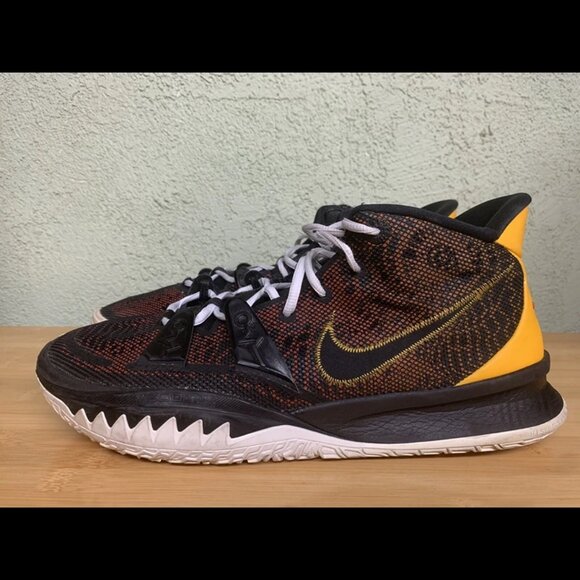 RARE Nike Kyrie 7‎ Roswell Rayguns Black Gold Mens Shoes CQ9326-003 Size 14 main image 5